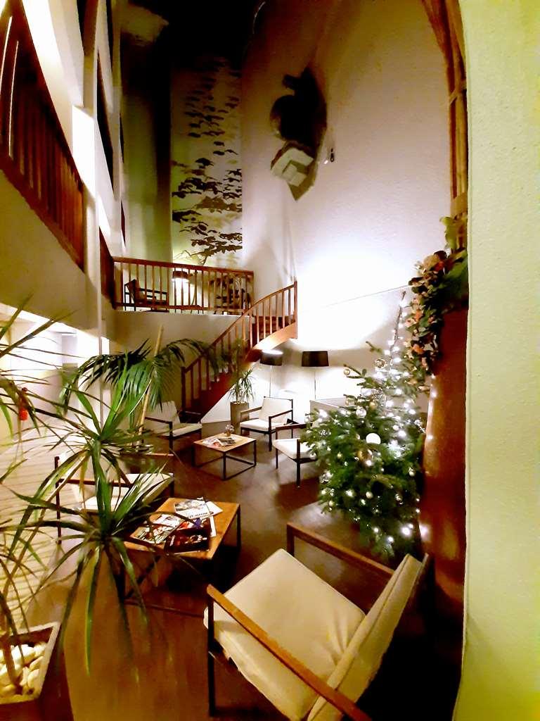 กีริอ๊าด เนแวร์ ซ็องเทรอ Hotel เนอแวร์ ร้านอาหาร รูปภาพ