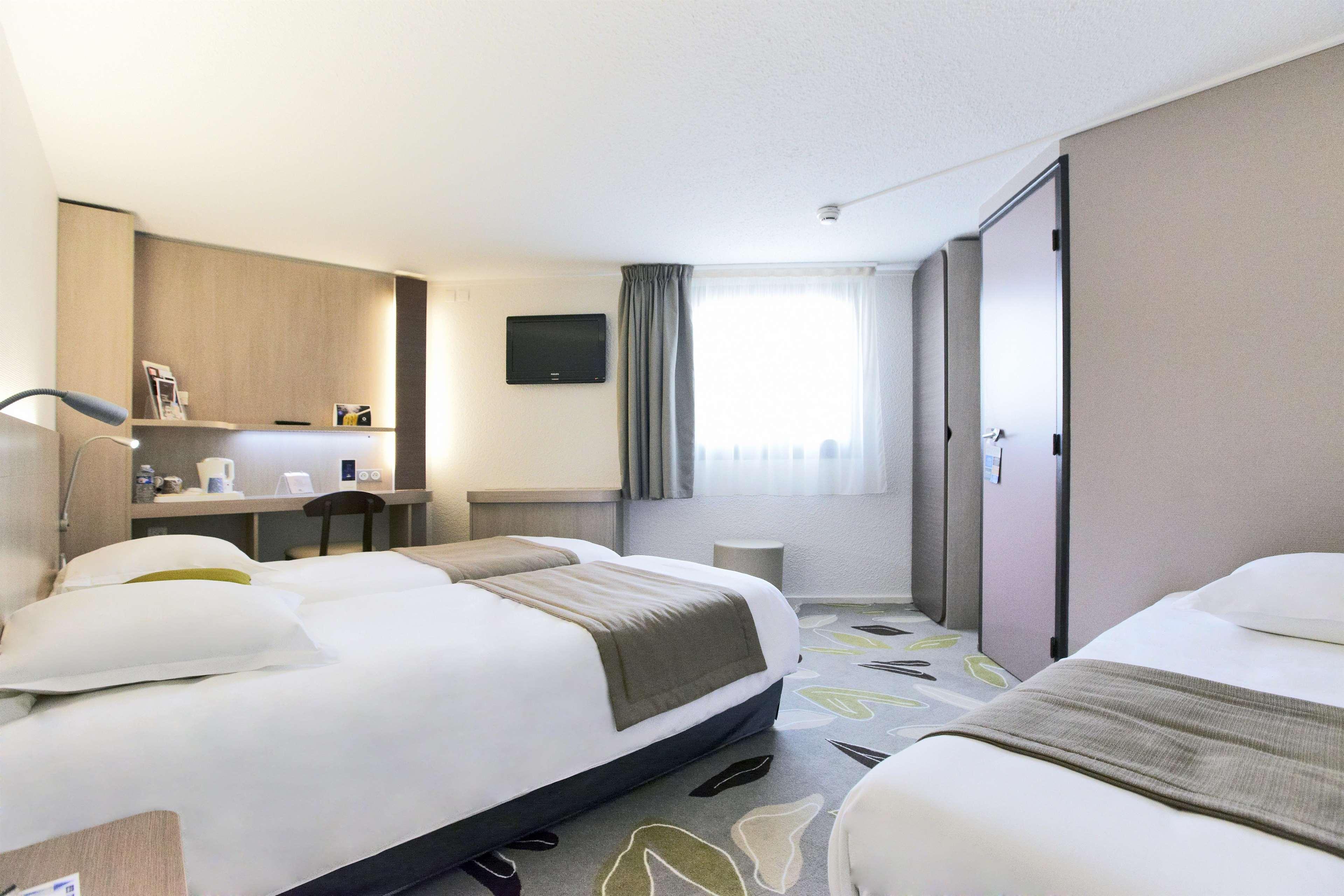 กีริอ๊าด เนแวร์ ซ็องเทรอ Hotel เนอแวร์ ภายนอก รูปภาพ